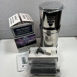 NEW Berkey 2.25 Gallon Gravity-Fed Stainless Water Filter System + 2 Filters